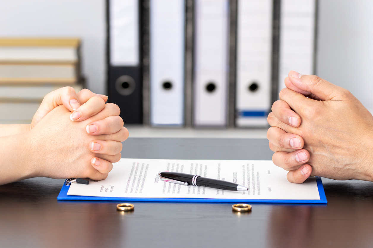 How to Serve Divorce Papers