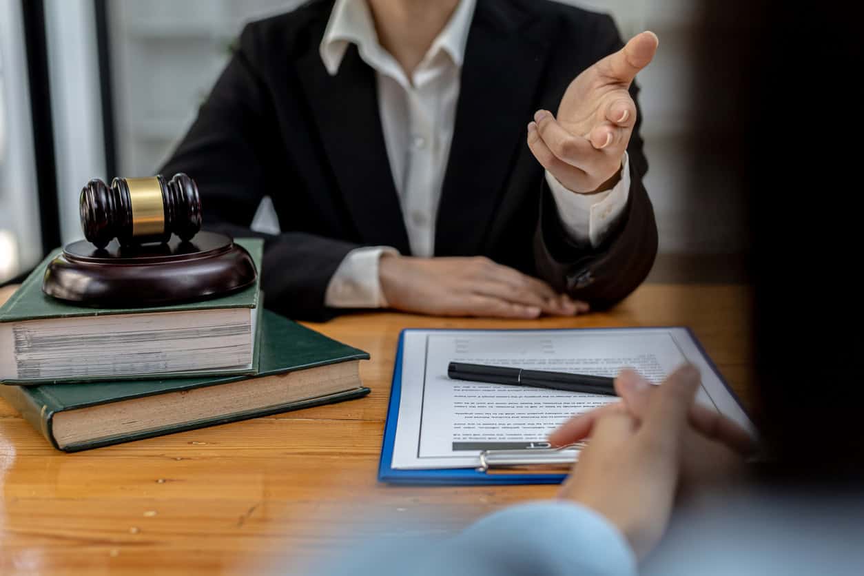 5 Critical Questions to Ask Your Divorce Lawyer